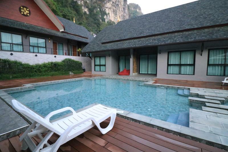 The Scene Cliff View Villas By Swiss-Belhotel Краби Экстерьер фото